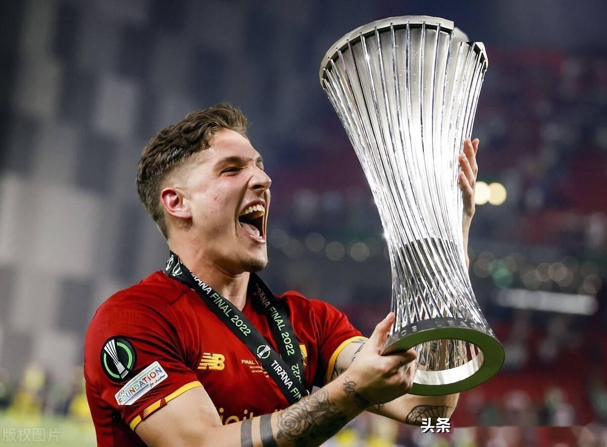 爱游戏官网今夜意大利杯焦点战；罗马造点机会；更衣室稳定；训练强度明显提升的简单介绍