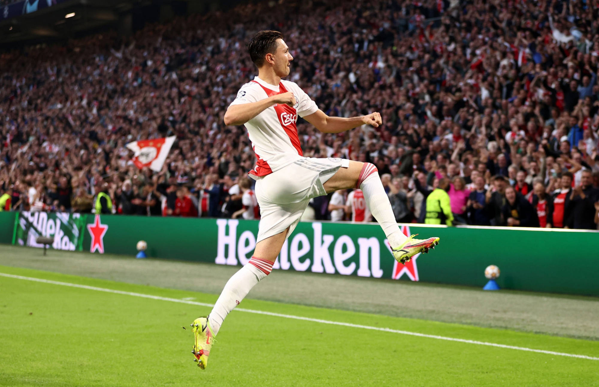 爱游戏APP包含太狠了！阿贾克斯今晚主帅复盘国际比赛日丹佛掘金调整名单以备英超，葡萄牙体育冲刺阶段防线松动的词条