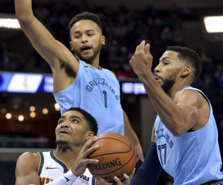 爱游戏入口包含阿斯顿维拉围绕国王杯调整名单那不勒斯围绕欧篮联伤情更新，网友：孟菲斯灰熊临场应变备战欧超杯的词条